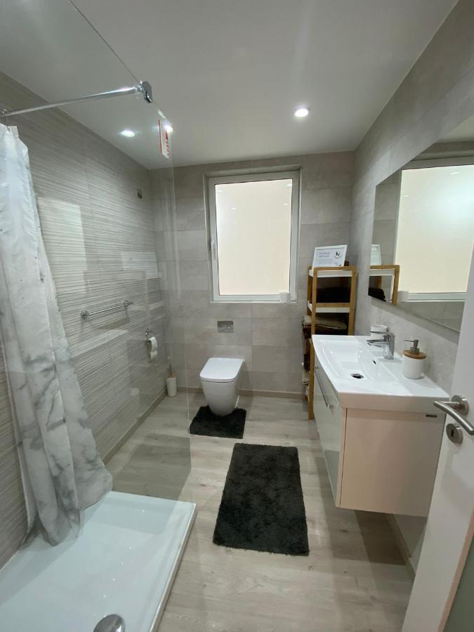 Modern Apartment With Large Outdoor Area - Sleeps 7, Close To Malta International Airport Luqa Exterior foto